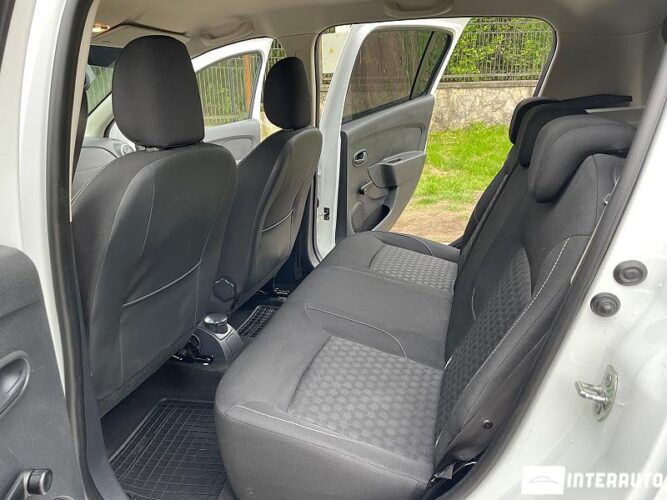 Dacia Sandero 34 interauto-car