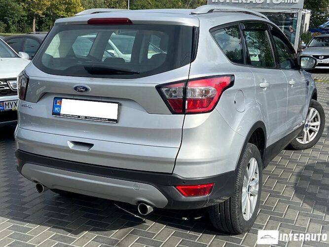 Ford Kuga 31 interauto-car