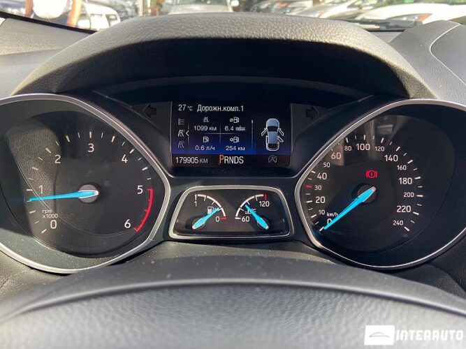 Ford Kuga 35 interauto-car