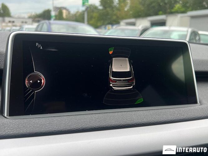 BMW X5 2.5D 44 interauto-car