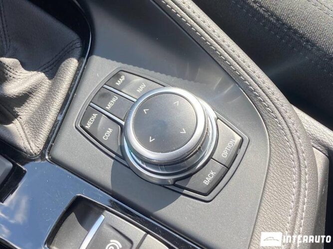 BMW X2 1.8i 44 interauto-car