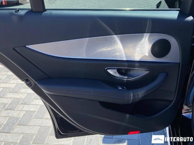 Mercedes E 220 46 interauto-car