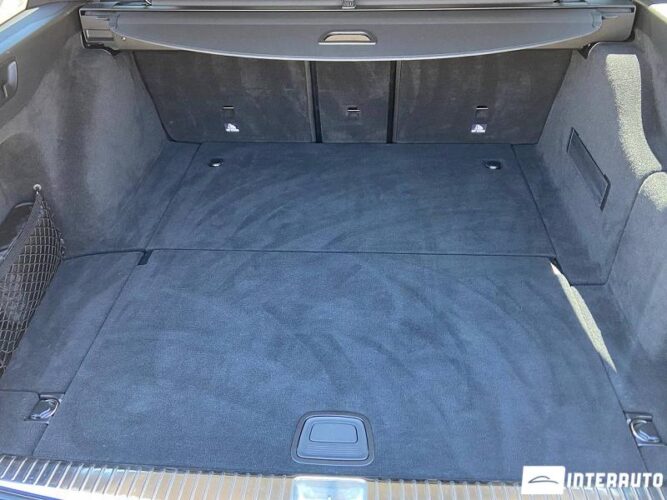 Mercedes E 220 48 interauto-car