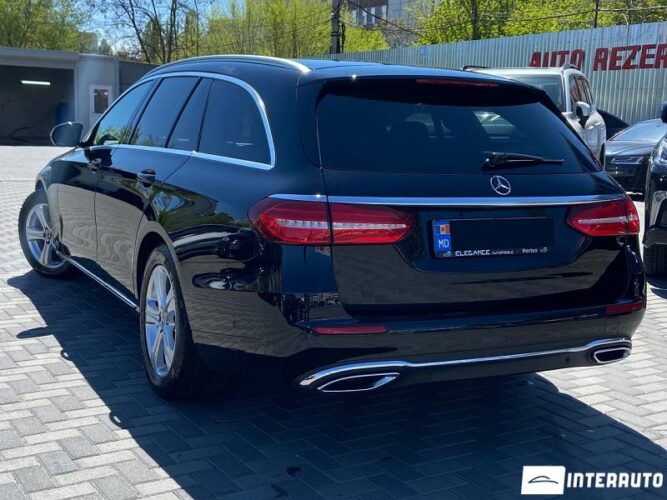 Mercedes E 220 33 interauto-car