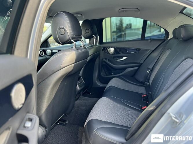 Mercedes C 200 47 interauto-car