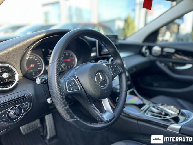Mercedes C 200 51 interauto-car