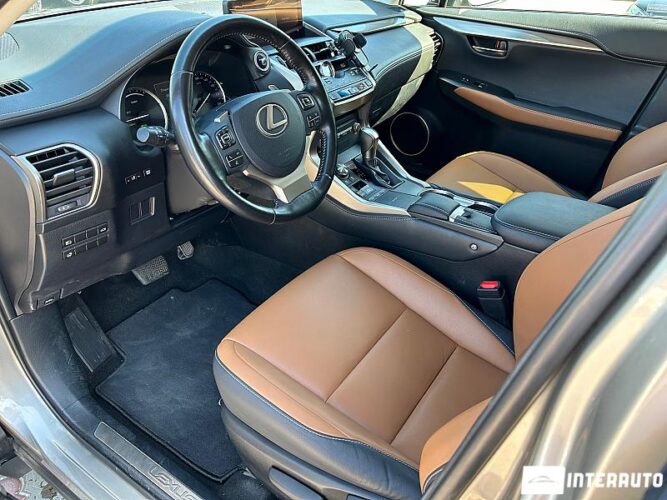 Lexus NX 300H 30 interauto-car