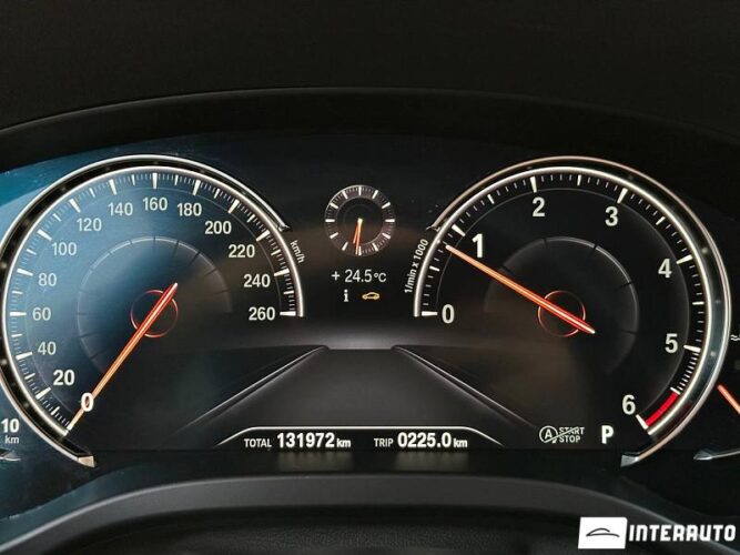BMW X3 2.0D 40 interauto-car