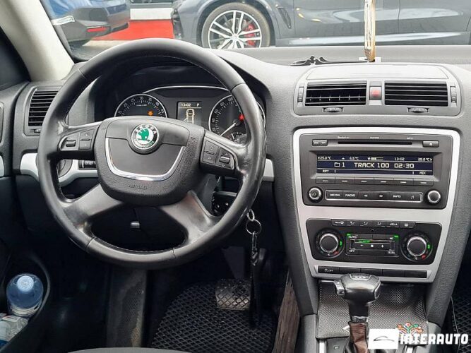 Skoda Octavia 38 interauto-car