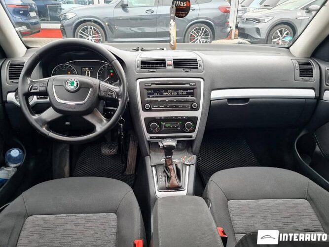 Skoda Octavia 33 interauto-car