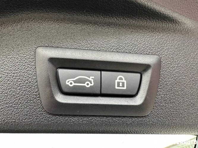 BMW X5 4.5e 66 interauto-car