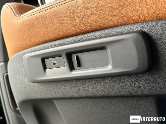 BMW X5 4.5e 62 interauto-car