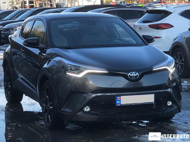Toyota C-HR 39 interauto-car