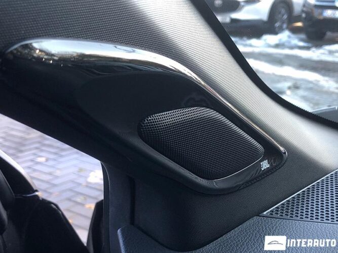 Toyota C-HR 54 interauto-car