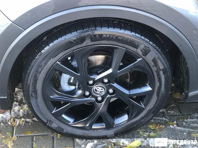 Toyota C-HR 60 interauto-car