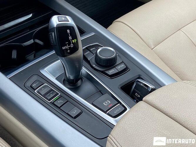 BMW X5 2.5D 41 interauto-car