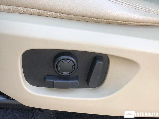 Land Rover Discovery Sport 51 interauto-car