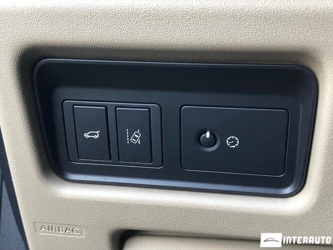 Land Rover Discovery Sport 49 interauto-car