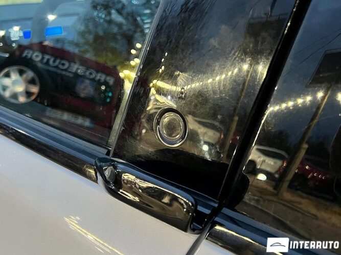 Ford Mustang Mach-E 49 interauto-car