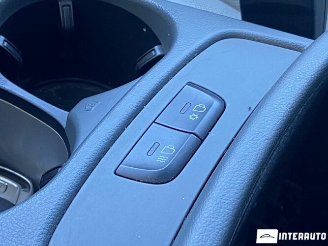 Audi Q5 45 interauto-car