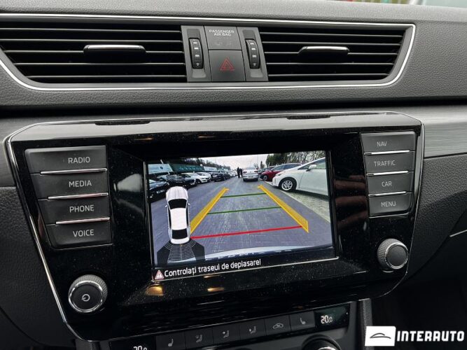 Skoda Superb 42 interauto-car