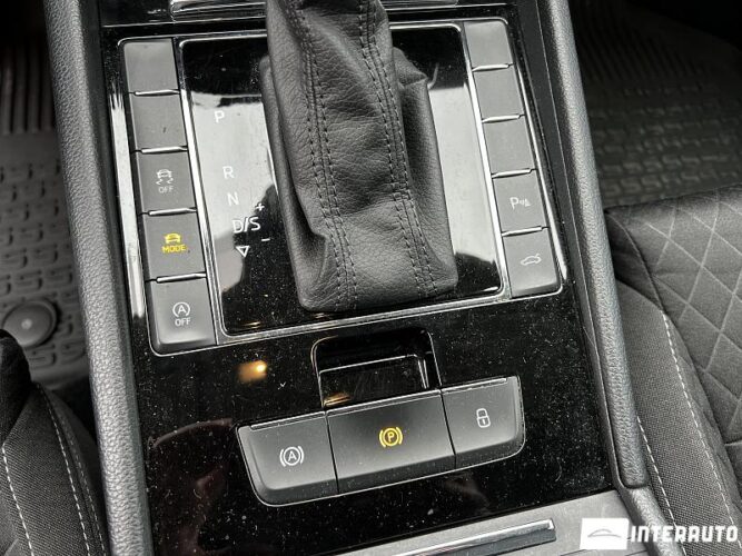 Skoda Superb 44 interauto-car
