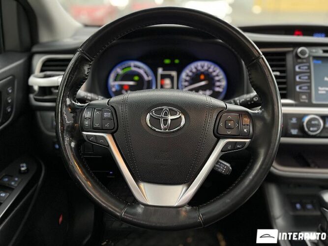 Toyota Highlander 53 interauto-car