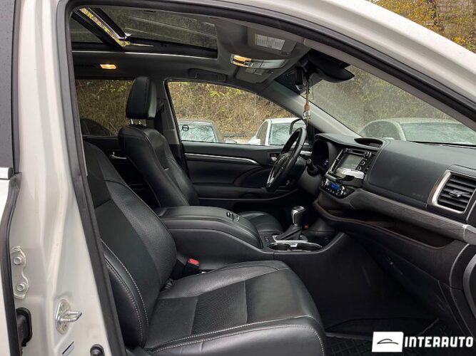 Toyota Highlander 60 interauto-car