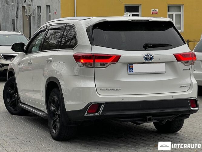 Toyota Highlander 43 interauto-car