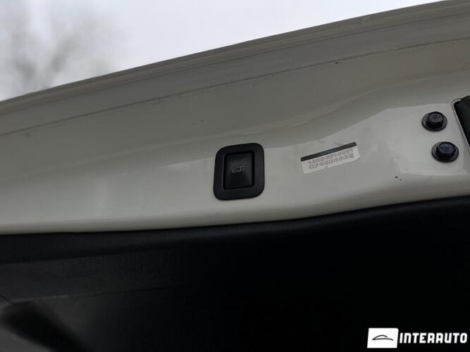 Toyota Highlander 67 interauto-car