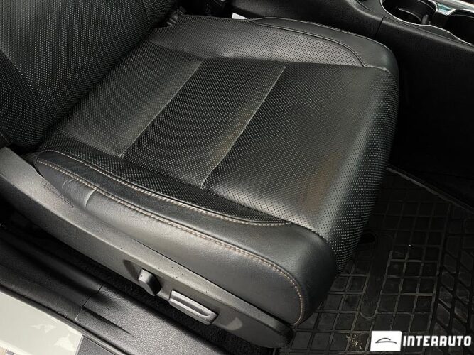 Toyota Highlander 61 interauto-car