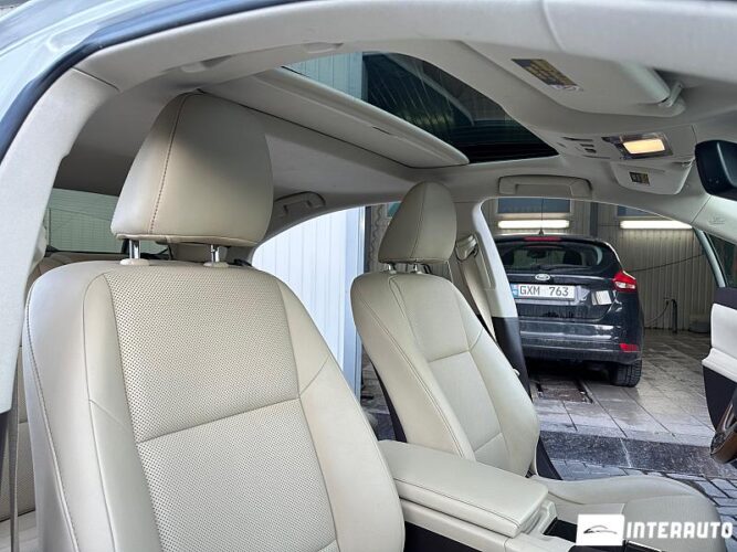 Lexus ES 300h 45 interauto-car