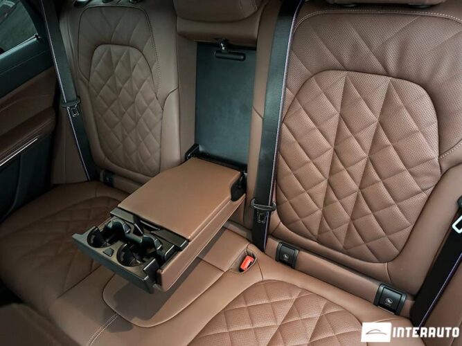 BMW X5 4.0D 63 interauto-car