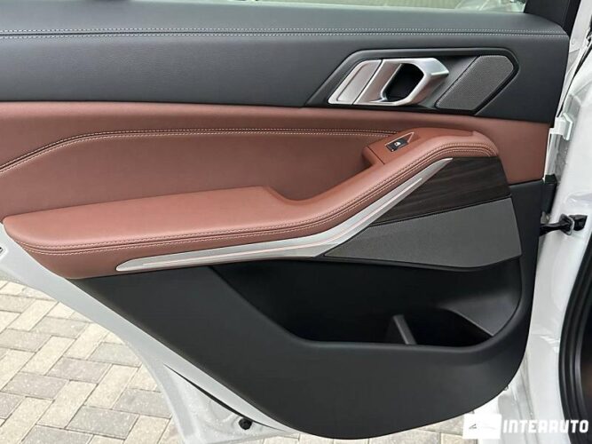 BMW X5 4.0D 61 interauto-car