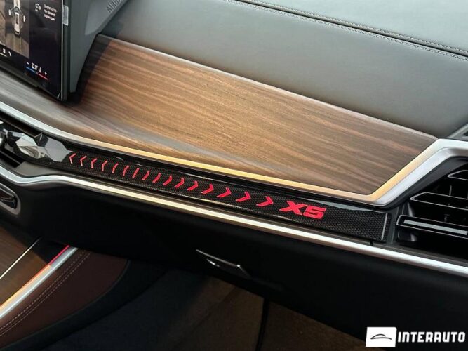 BMW X5 4.0D 54 interauto-car