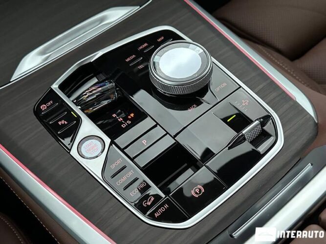 BMW X5 4.0D 57 interauto-car