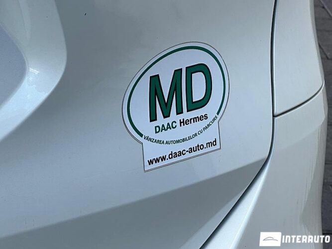 Nissan X-Trail 61 interauto-car