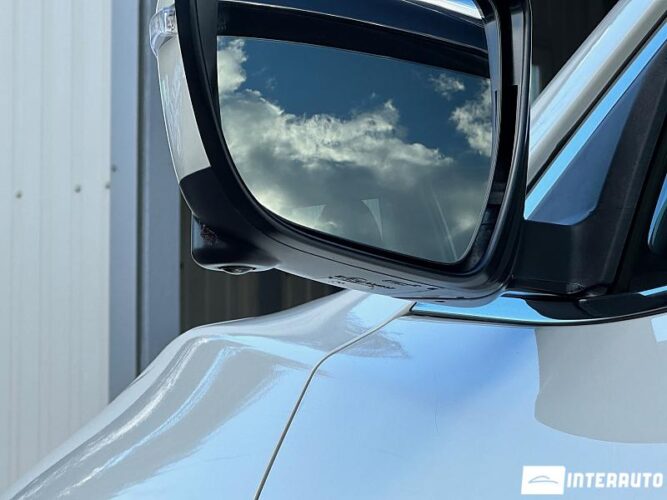 Nissan X-Trail 63 interauto-car