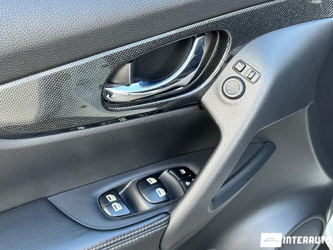 Nissan X-Trail 54 interauto-car