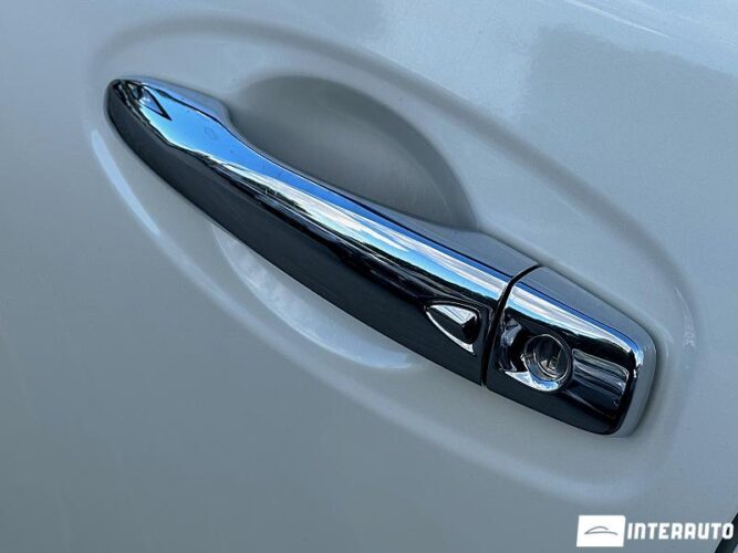 Nissan X-Trail 62 interauto-car