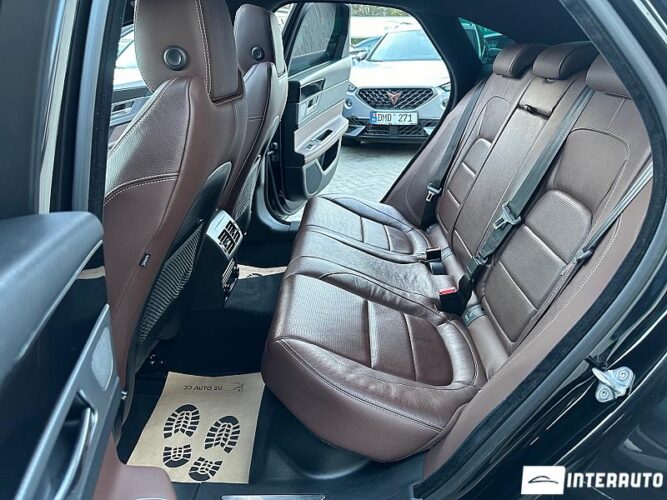 Jaguar XF 40 interauto-car