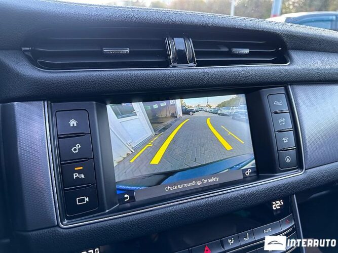 Jaguar XF 45 interauto-car