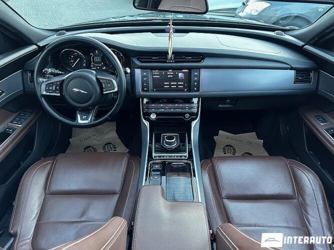 Jaguar XF 41 interauto-car