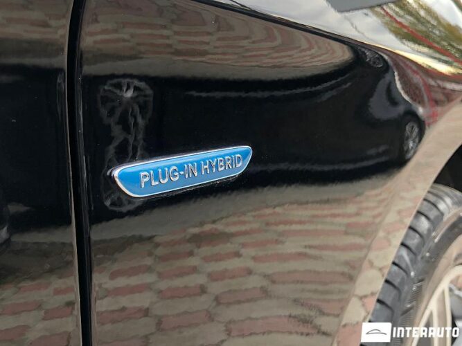 Mercedes GLE 550e 38 interauto-car