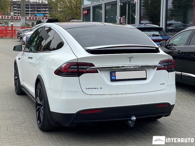 Tesla Model X 35 interauto-car
