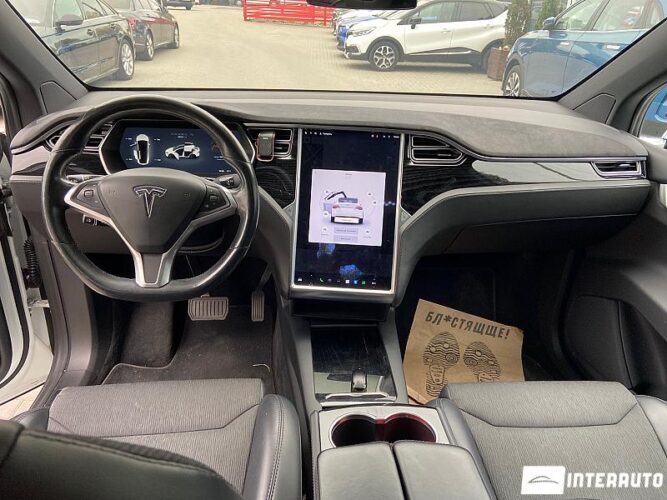 Tesla Model X 50 interauto-car