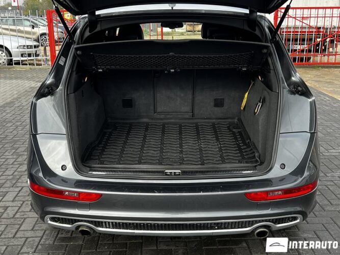 Audi Q5 51 interauto-car