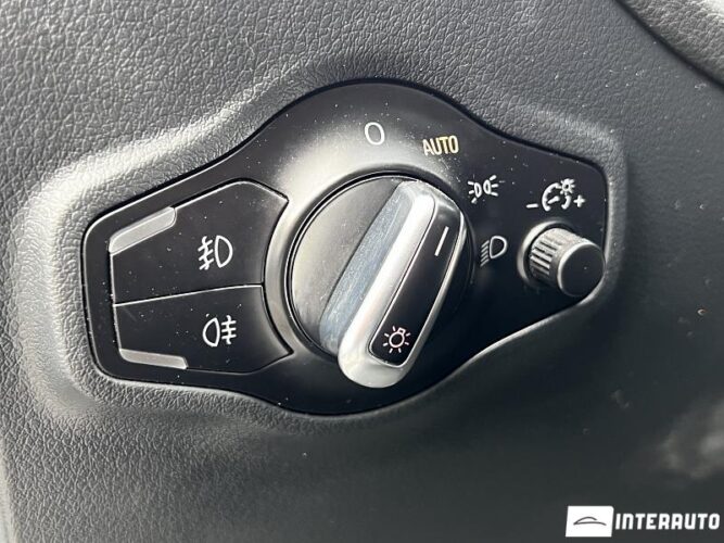 Audi Q5 46 interauto-car