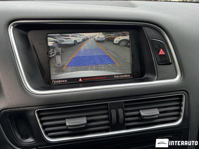 Audi Q5 42 interauto-car