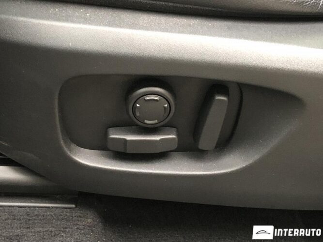 Land Rover Discovery Sport 48 interauto-car